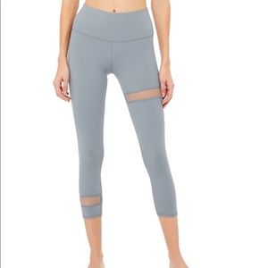 Alo Yoga high waisted in blue hazel